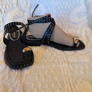 Kenneth Cole Black Leather Studded Toe-Ring Sandals with Gold Accent #522